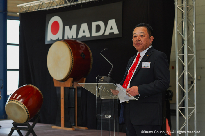 Portrait de CEO en situation lors d'un évènement coporate Portrait du PDG ou CEO de Amada Japon et monde